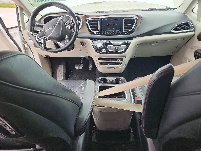 Photo 8 from auction – 2018 CHRYSLER PACIFICA with VIN 2C4RC1EG4JR108171