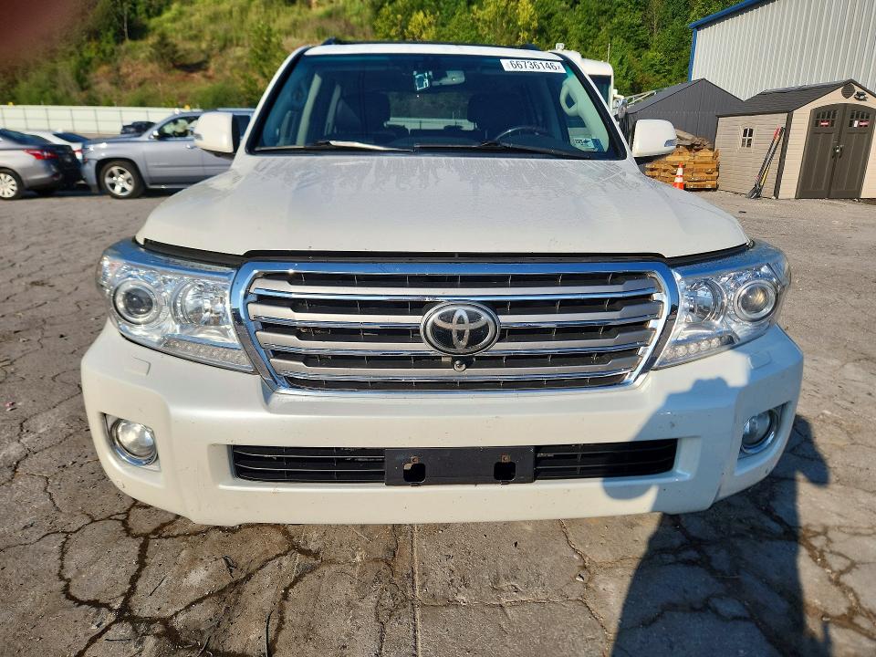 Photo 5 from auction – 2015 TOYOTA LAND CRUISER with VIN JTMHY7AJ3F4030851