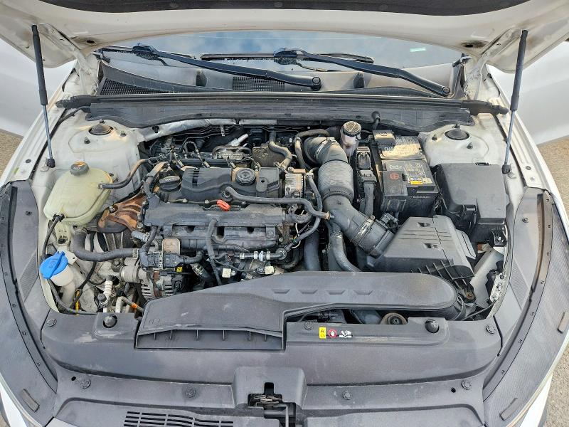 Photo 11 from auction – 2021 KIA K5 with VIN 5XXG64J24MG012399