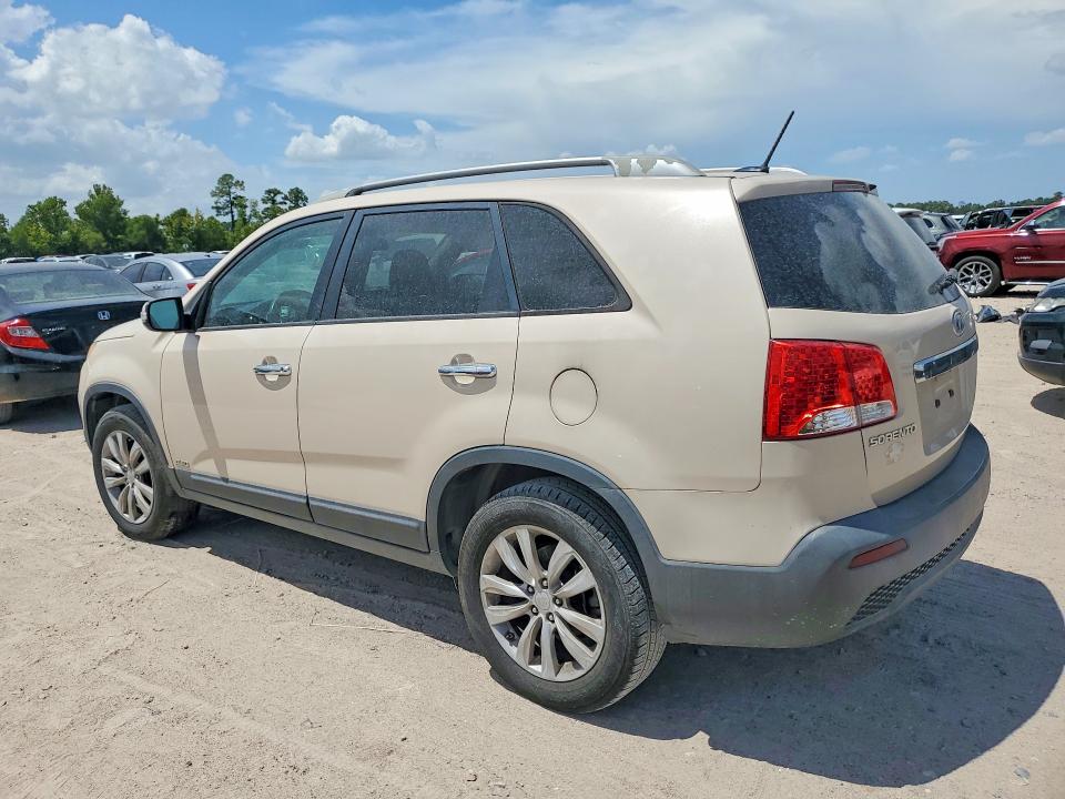 Photo 2 from auction – 2011 KIA SORENTO with VIN 5XYKTDA26BG068842