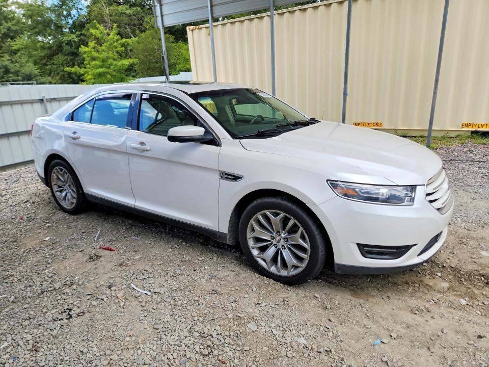 Photo 4 from auction – 2018 FORD TAURUS with VIN 1FAHP2F82JG135437