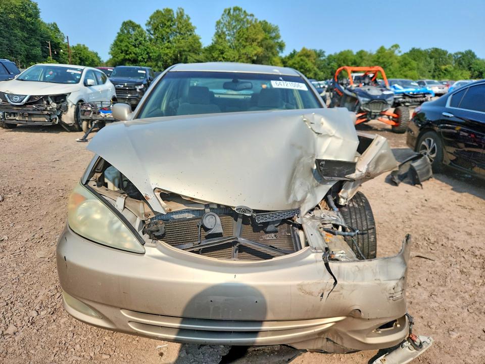 Photo 5 from auction – 2004 TOYOTA CAMRY with VIN 4T1BE30K84U332520