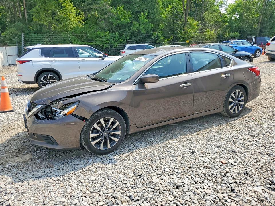 NISSAN ALTIMA 2017 with VIN 1N4AL3AP6HC170176 - Photo from auction
