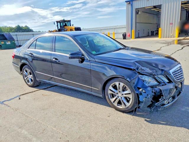 Photo 4 from auction – 2010 MERCEDES-BENZ E with VIN WDDHF8HB3AA190951