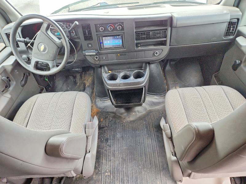 Photo 8 from auction – 2012 CHEVROLET EXPRESS G1500 with VIN 1GCSHAF40C1118825