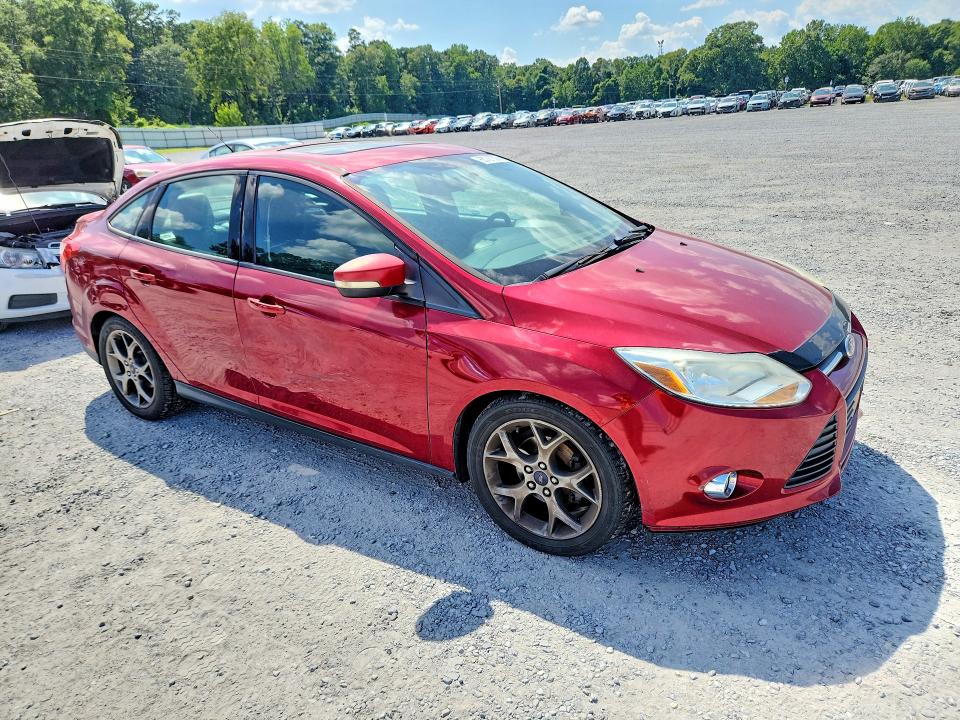 Photo 4 from auction – 2014 FORD FOCUS with VIN 1FADP3F28EL234017