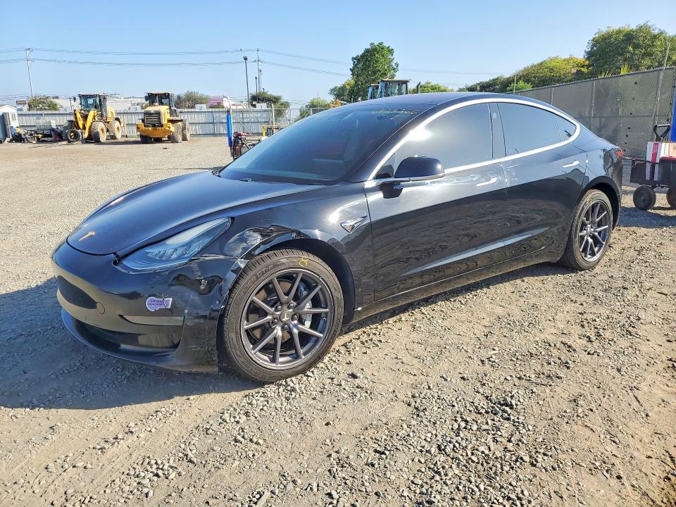 TESLA MODEL 3 2018 с VIN 5YJ3E1EA6JF109135 - Снимка от търг
