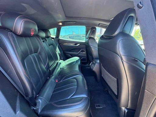 Photo 6 from auction – 2018 MASERATI LEVANTE with VIN ZN661YUS3JX269795