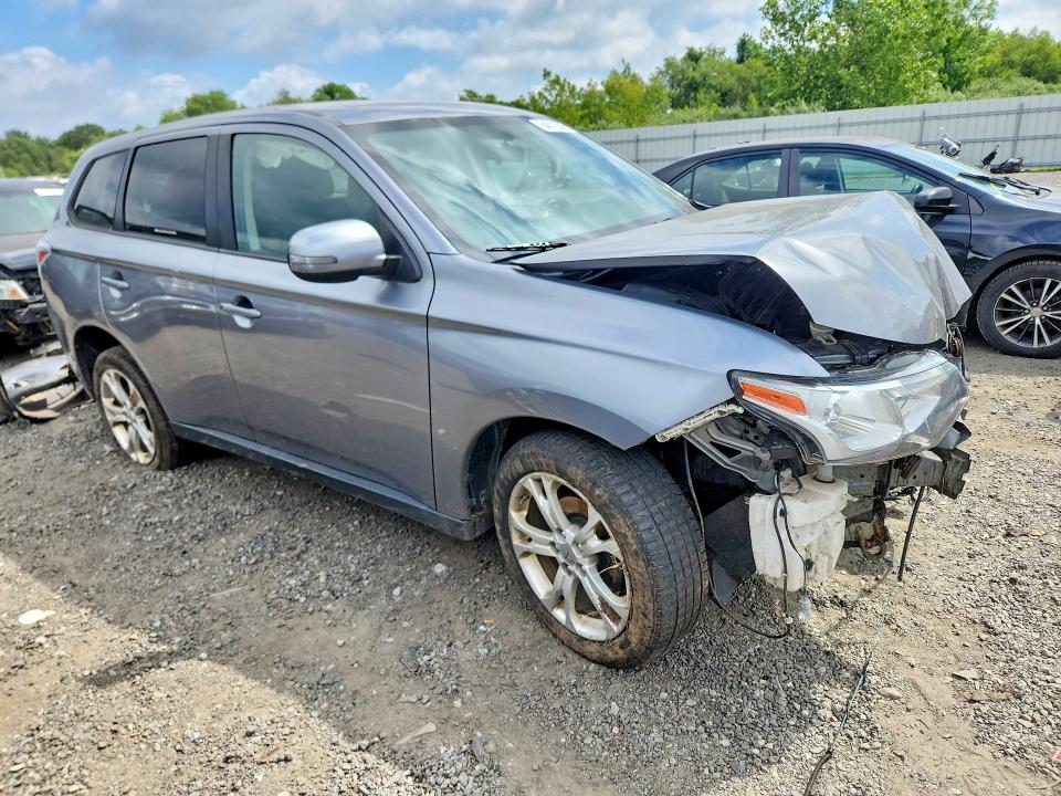 Photo 4 from auction – 2014 MITSUBISHI OUTLANDER with VIN JA4AZ3A39EZ009877