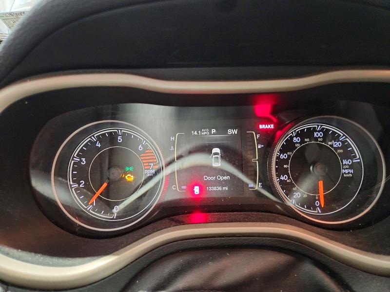 Photo 9 from auction – 2017 JEEP CHEROKEE with VIN 1C4PJMCB5HW638348