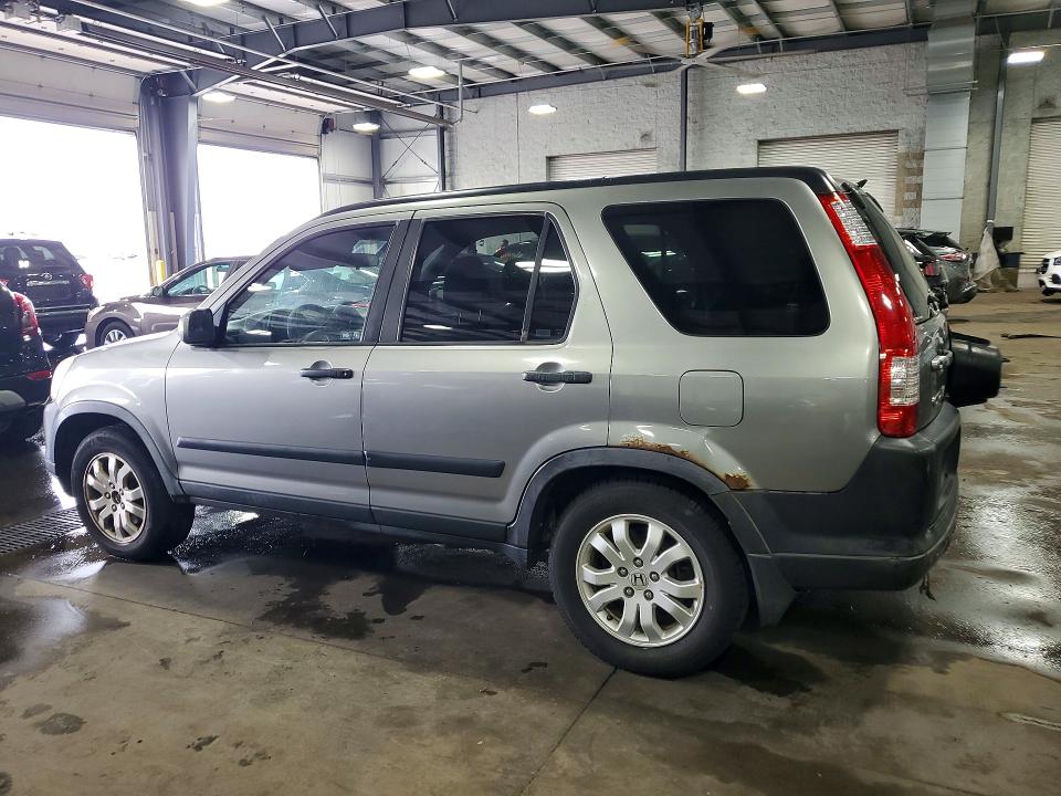 Photo 2 from auction – 2005 HONDA CR-V with VIN JHLRD78845C026043