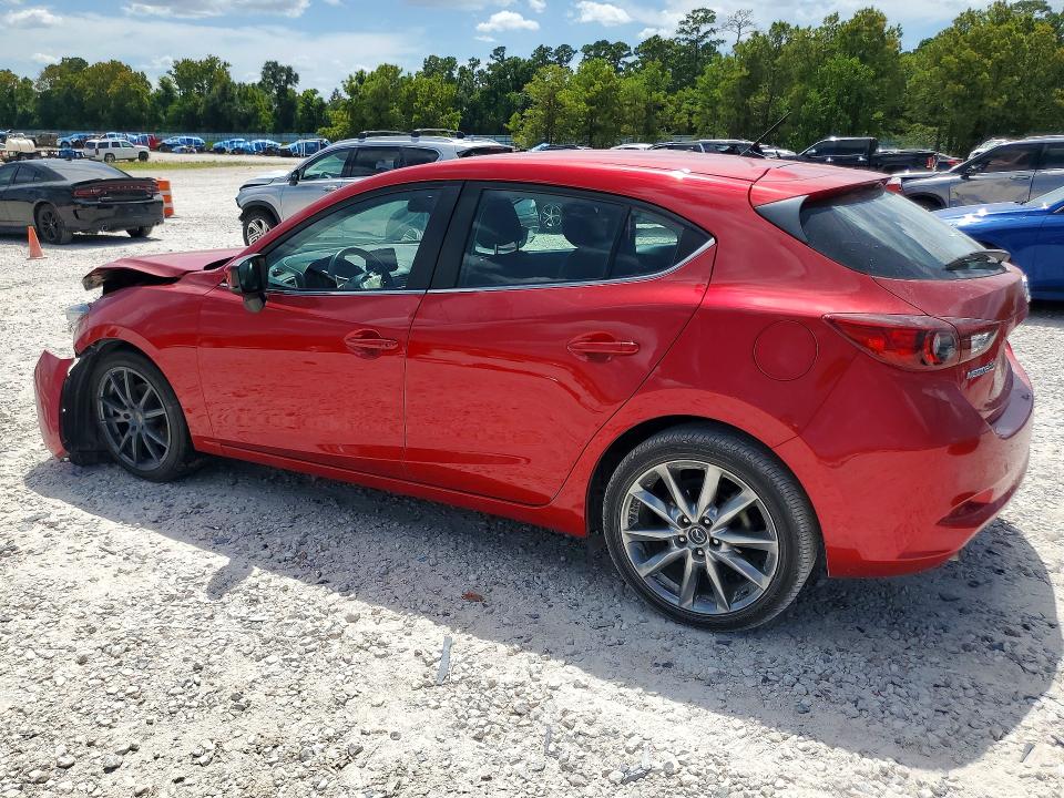 Foto 2 de la subasta – 2018 MAZDA 3 con VIN 3MZBN1L31JM226811