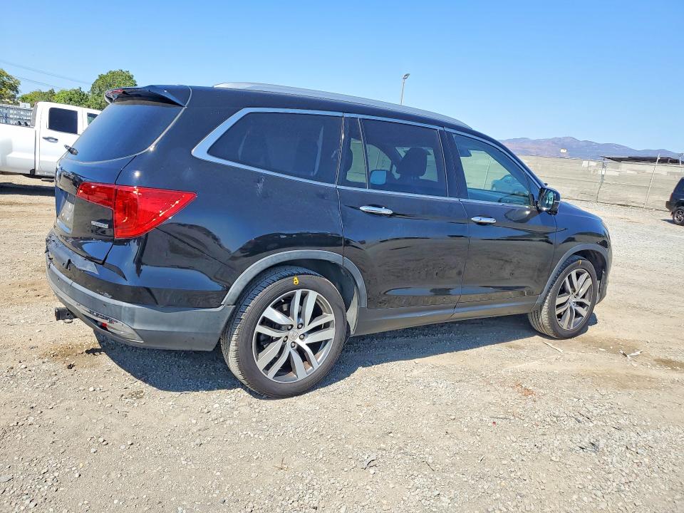 Photo 3 from auction – 2017 HONDA PILOT with VIN 5FNYF5H97HB016193
