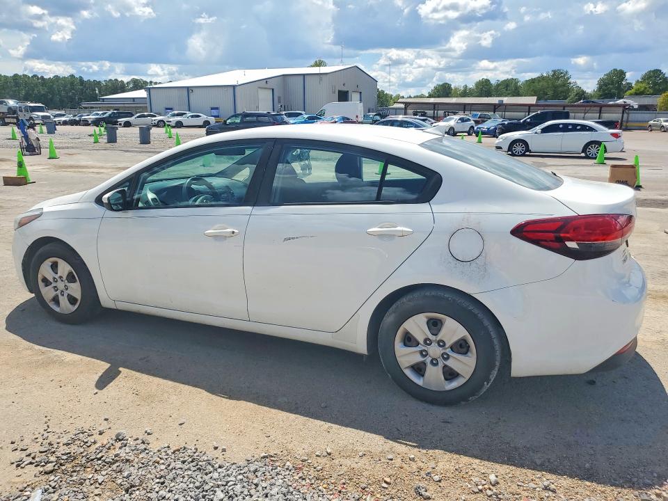 Zdjęcie 2 z aukcji – 2018 KIA FORTE z VIN 3KPFK4A76JE247149