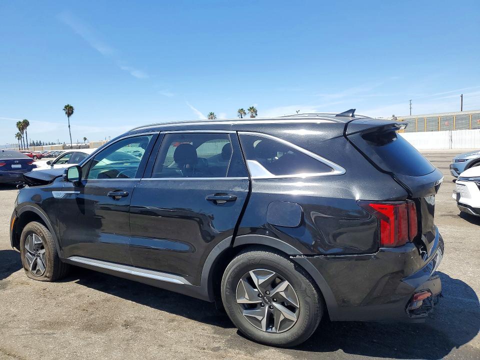 Photo 2 from auction – 2023 KIA SORENTO with VIN KNDRH4LG8P5142125