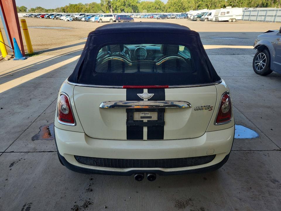 Photo 6 from auction – 2010 MINI COOPER with VIN WMWMS3C50ATZ84848