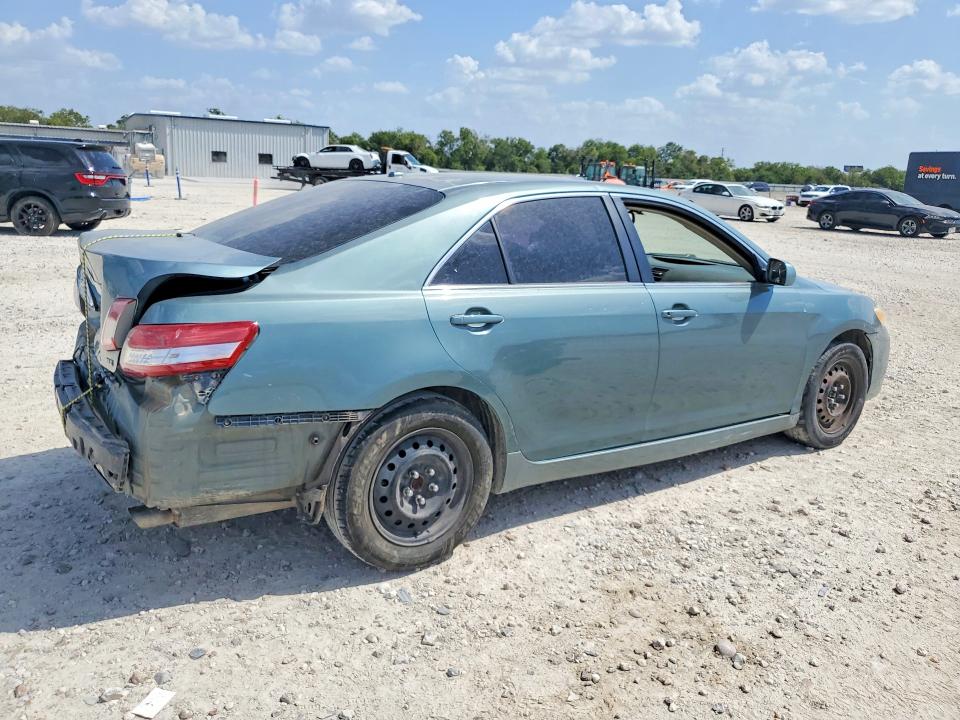 Photo 3 from auction – 2011 TOYOTA CAMRY with VIN 4T1BF3EK0BU661263
