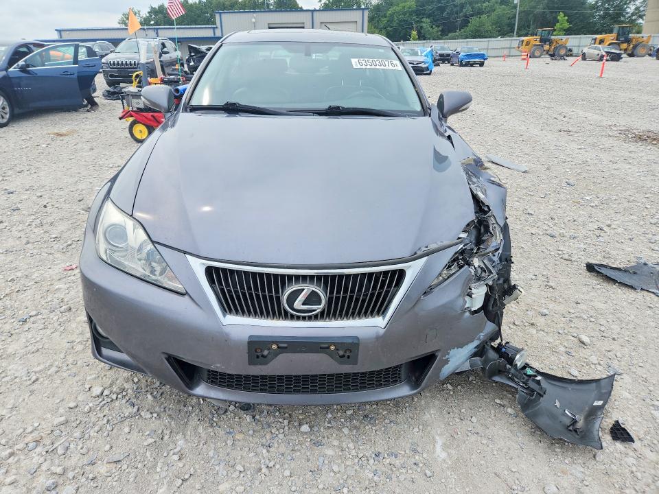 Photo 5 from auction – 2013 LEXUS IS with VIN JTHCF5C26D5061253