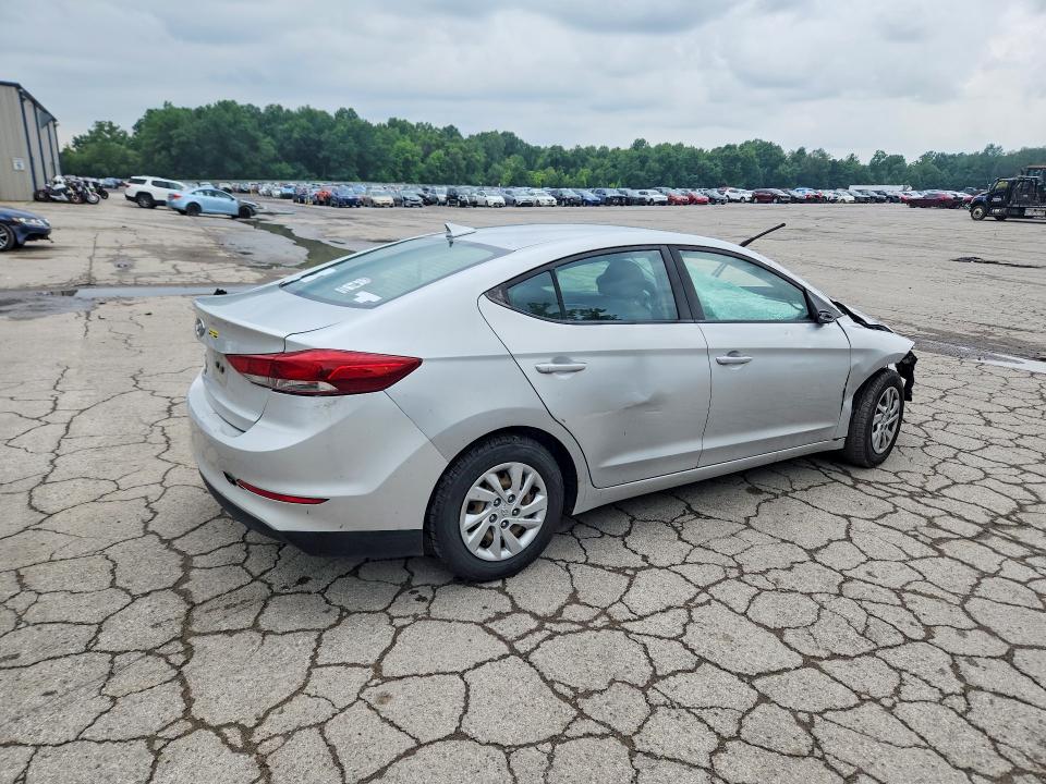 Photo 3 from auction – 2017 HYUNDAI ELANTRA with VIN 5NPD74LF3HH172588