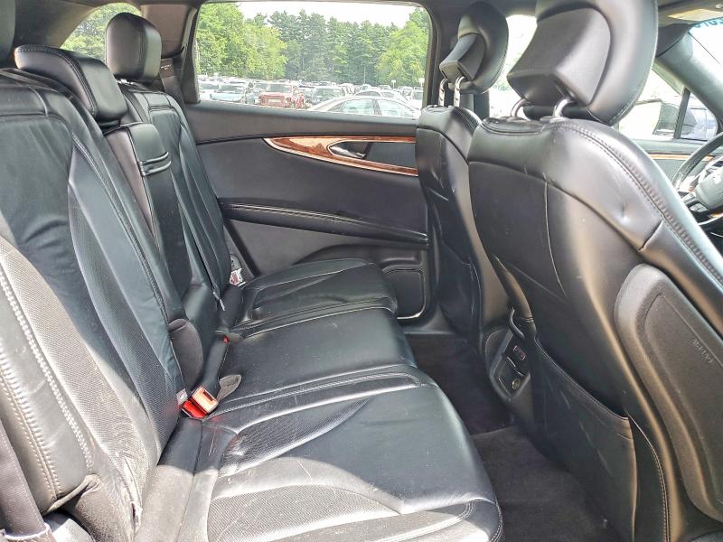 Photo 11 from auction – 2016 LINCOLN MKX with VIN 2LMPJ8KR8GBL61040
