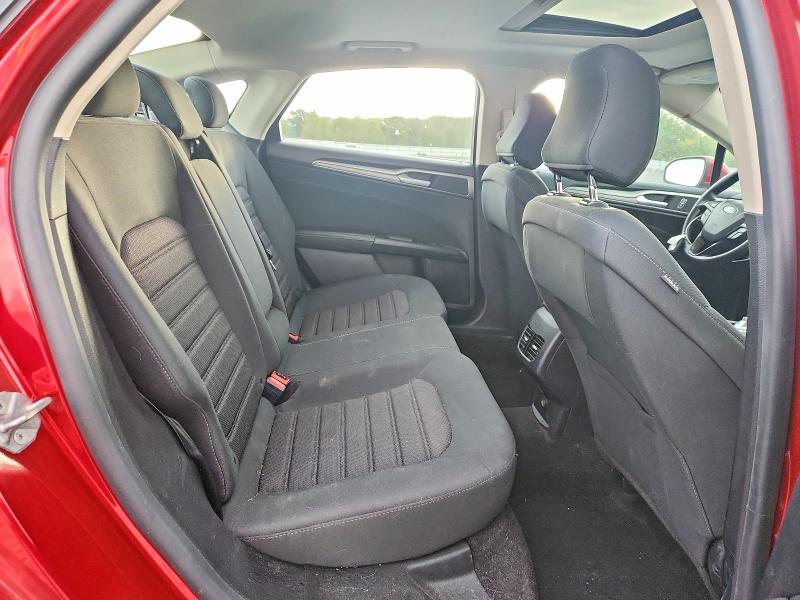 Photo 10 from auction – 2020 FORD FUSION with VIN 3FA6P0LU5LR163323