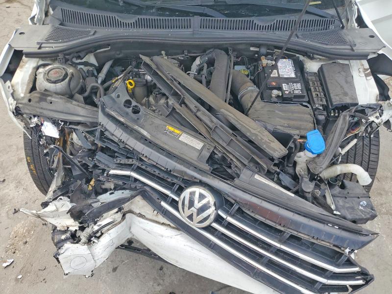 Photo 11 from auction – 2019 VOLKSWAGEN JETTA with VIN 3VWCB7BU1KM267001