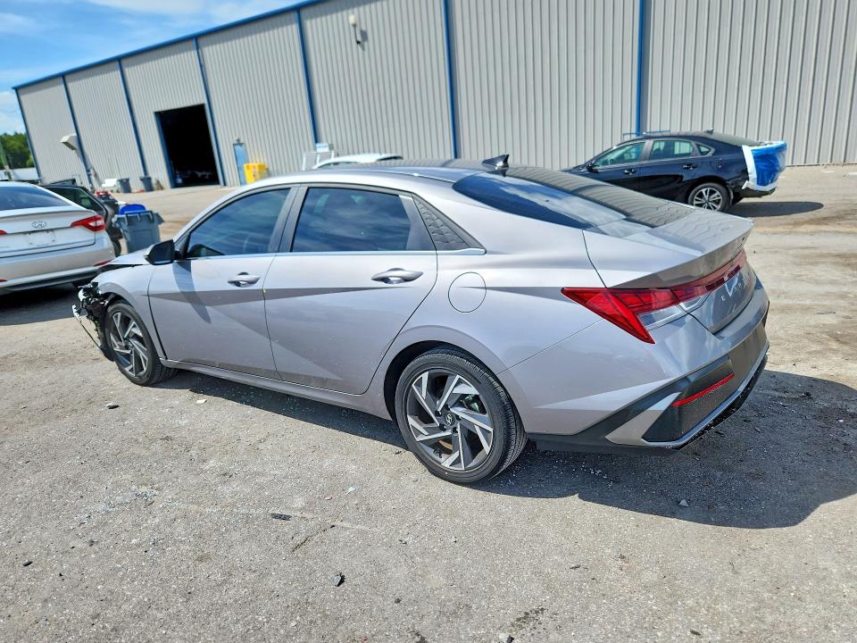 Photo 2 from auction – 2025 HYUNDAI ELANTRA with VIN KMHLP4DG7SU933568