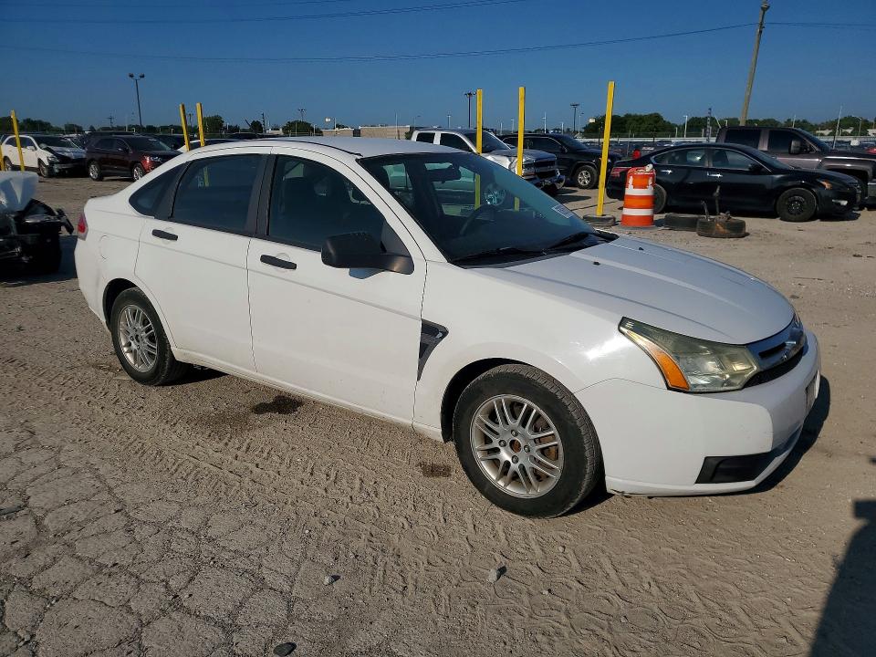 Photo 4 from auction – 2008 FORD FOCUS with VIN 1FAHP35N18W155353