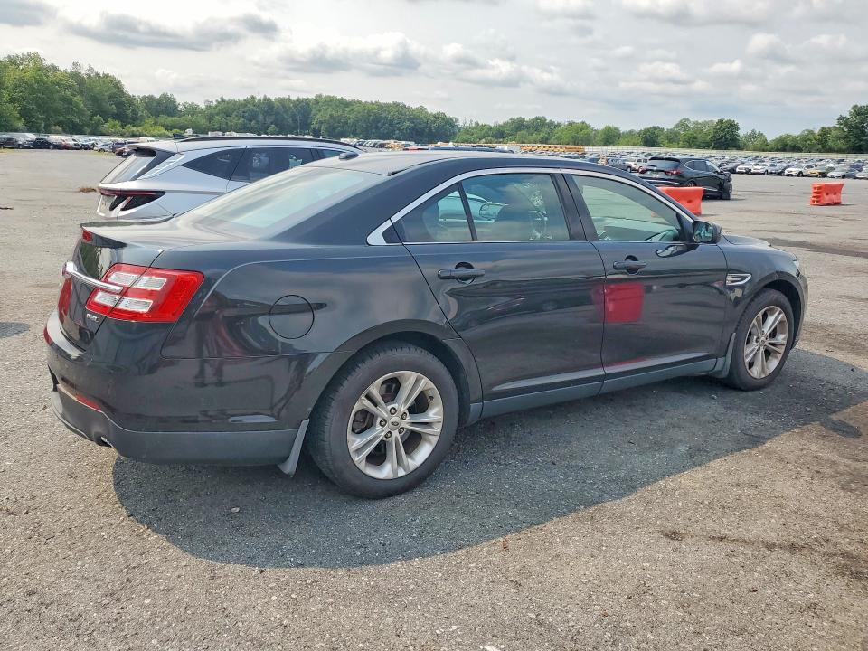 Photo 3 from auction – 2014 FORD TAURUS with VIN 1FAHP2E88EG154453