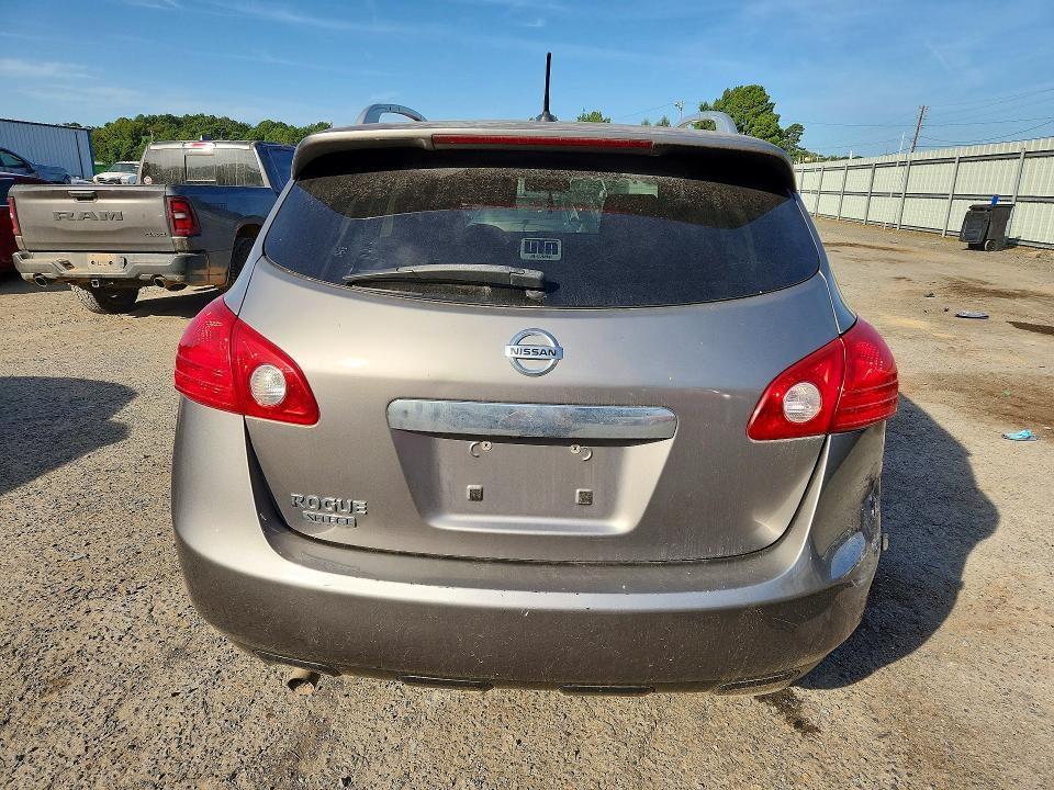 Photo 6 from auction – 2015 NISSAN ROGUE SELECT with VIN JN8AS5MT9FW669538