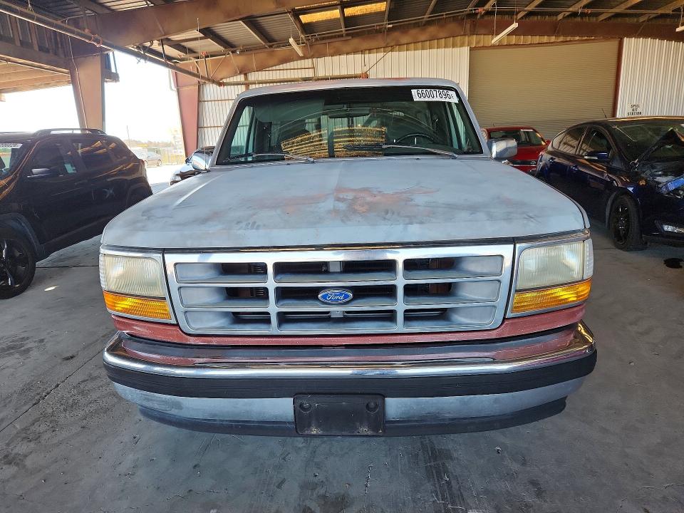 Photo 5 from auction – 1993 FORD F-150 with VIN 2FTDF15N3PCA48072