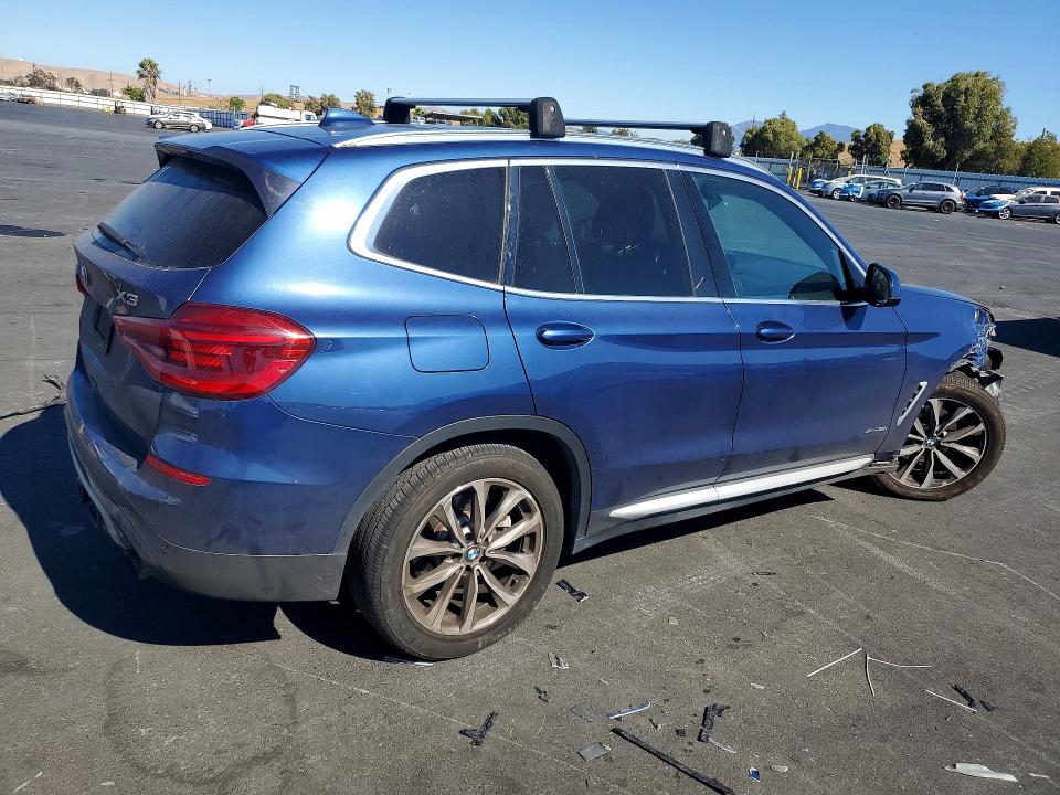 Photo 3 from auction – 2018 BMW X3 with VIN 5UXTR9C53JLD64767