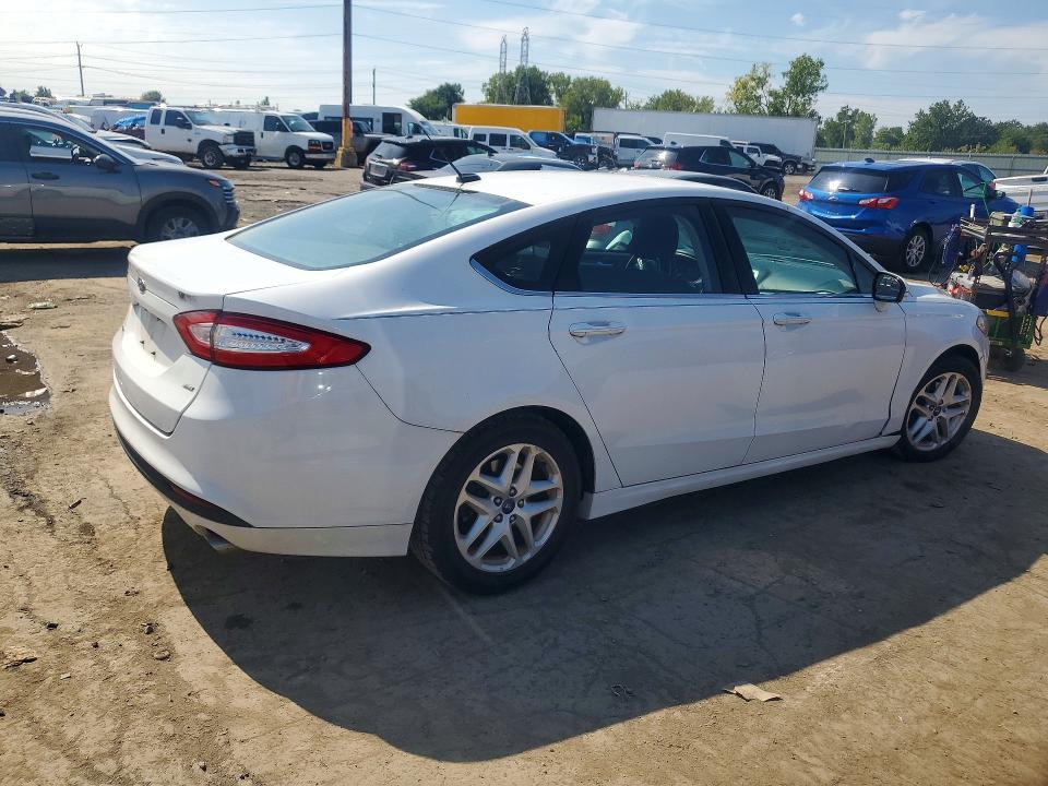 Photo 3 from auction – 2016 FORD FUSION with VIN 3FA6P0H7XGR207034