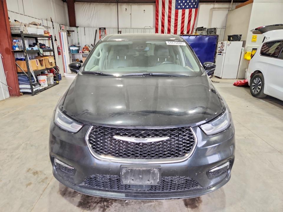 Photo 5 from auction – 2023 CHRYSLER PACIFICA with VIN 2C4RC1L75PR572694