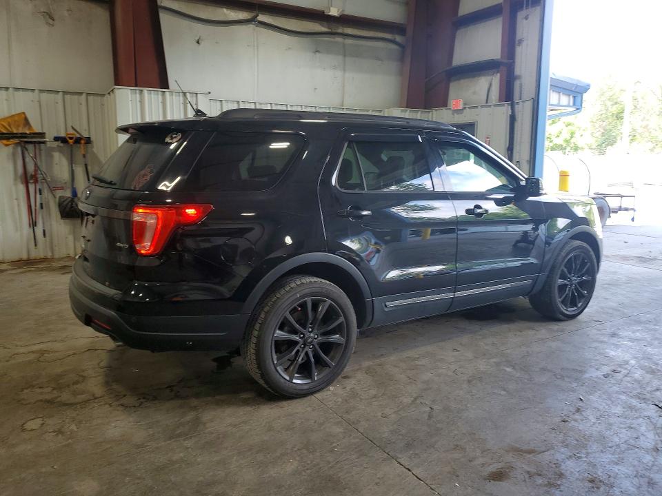 Photo 3 from auction – 2018 FORD EXPLORER with VIN 1FM5K8D89JGB01945
