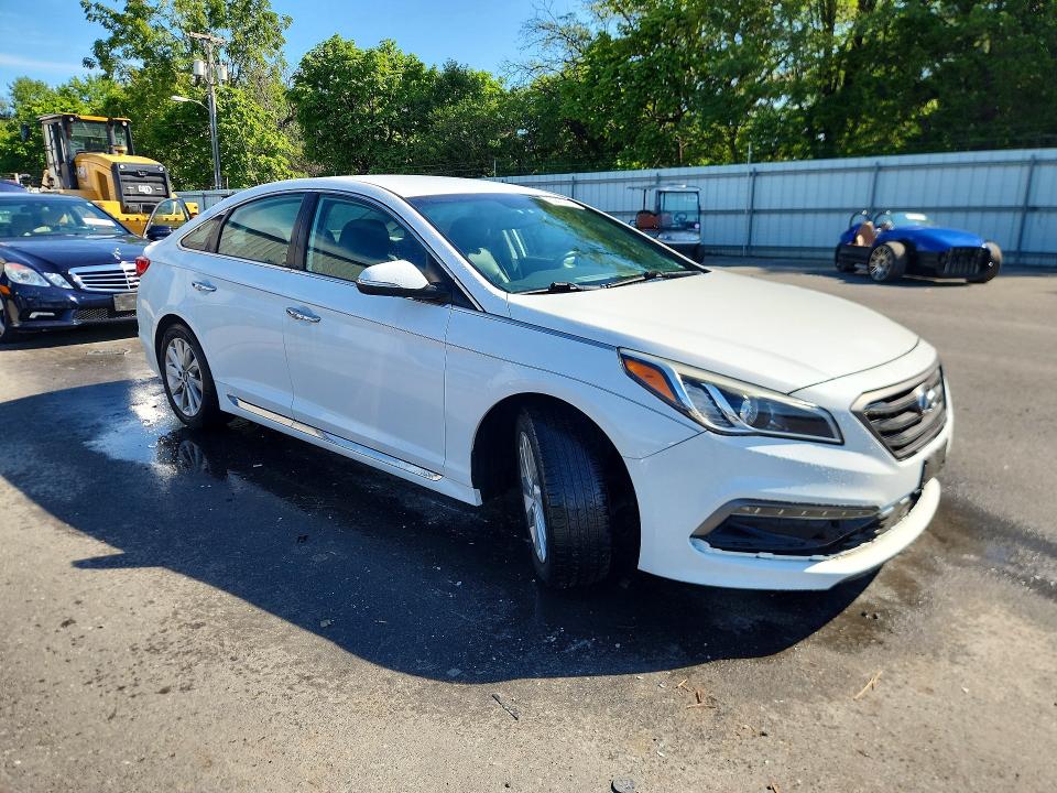 Photo 4 from auction – 2015 HYUNDAI SONATA with VIN 5NPE34AF8FH124441