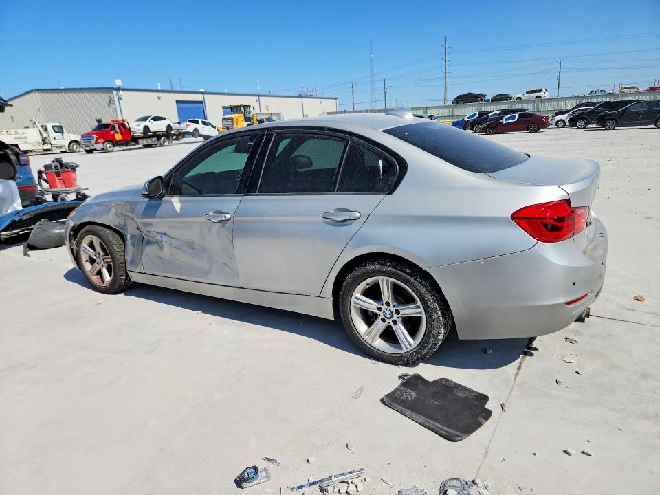 Photo 2 from auction – 2016 BMW 328 with VIN WBA8E9C53GK648105