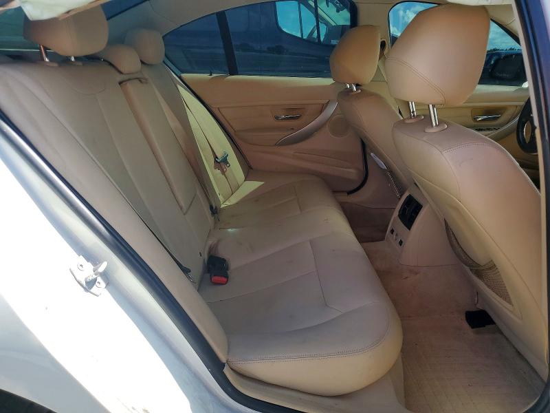 Photo 10 from auction – 2015 BMW 320 with VIN WBA3C3G5XFNS75214