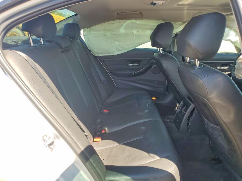Photo 10 from auction – 2014 BMW 320 with VIN WBA3C3C56EK200323