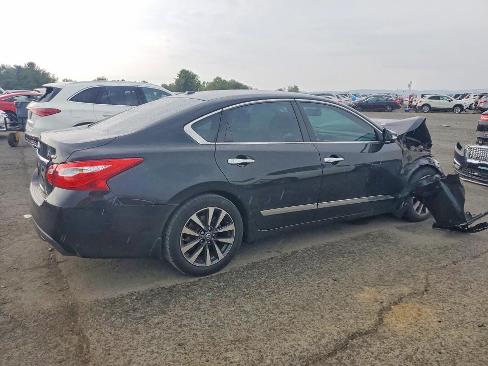 Photo 3 from auction – 2016 NISSAN ALTIMA with VIN 1N4AL3AP1GC114676