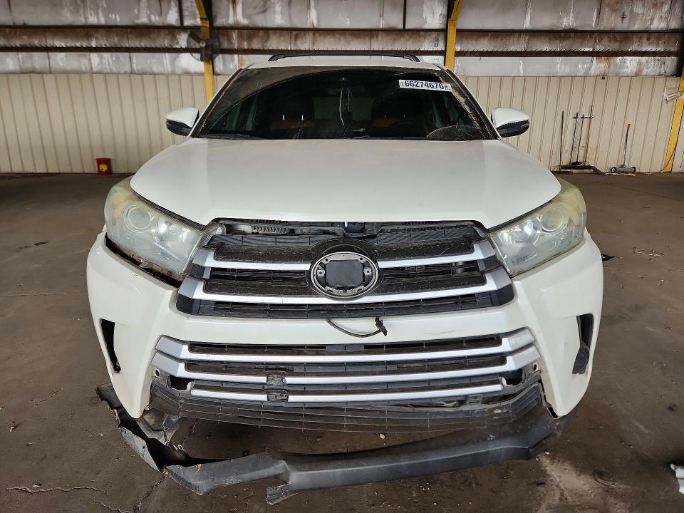 Photo 5 from auction – 2019 TOYOTA HIGHLANDER with VIN 5TDBZRFH8KS744042