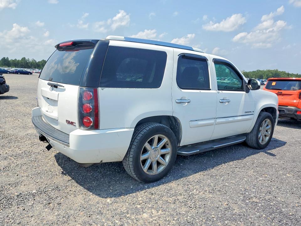 Photo 3 from auction – 2007 GMC YUKON with VIN 1GKFK63847J150131