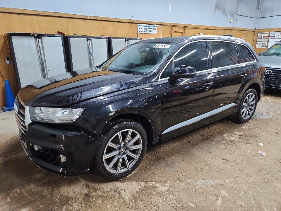 AUDI Q7 2018 with VIN WA1LAAF71JD047160 - Photo from auction