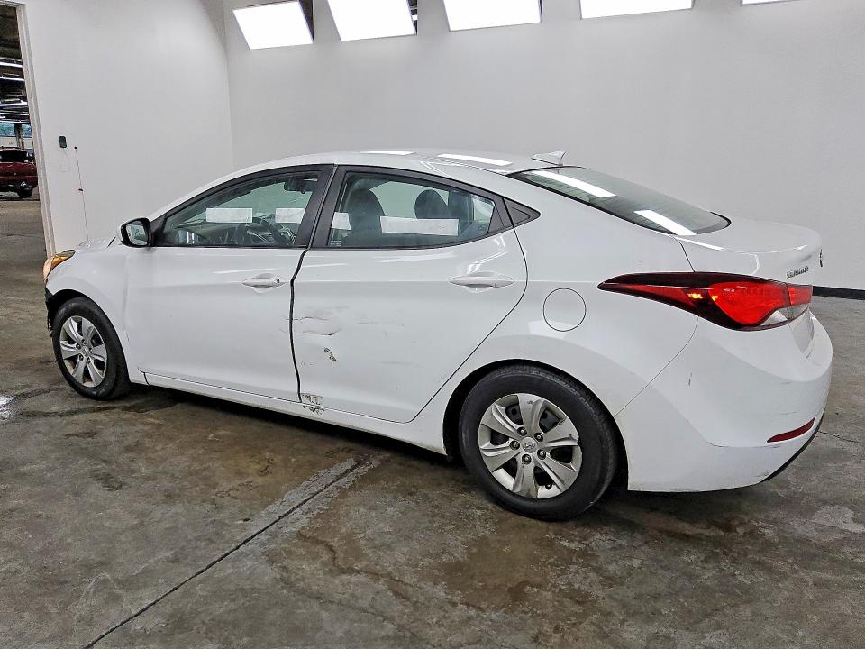 Photo 2 from auction – 2016 HYUNDAI ELANTRA with VIN 5NPDH4AE1GH728449