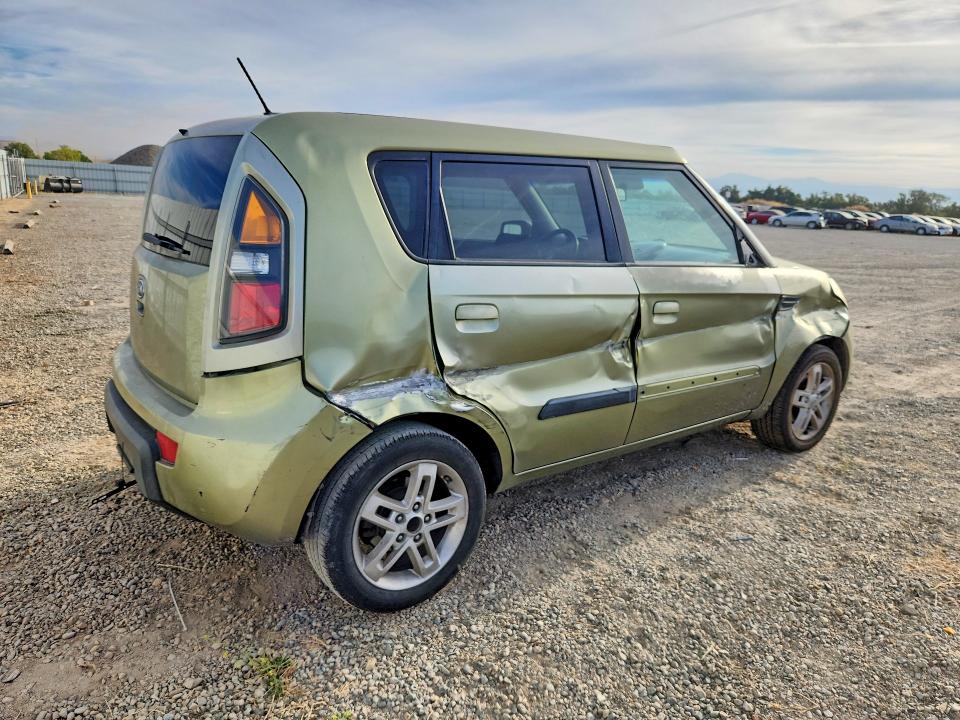 Photo 3 from auction – 2010 KIA SOUL with VIN KNDJT2A20A7163196