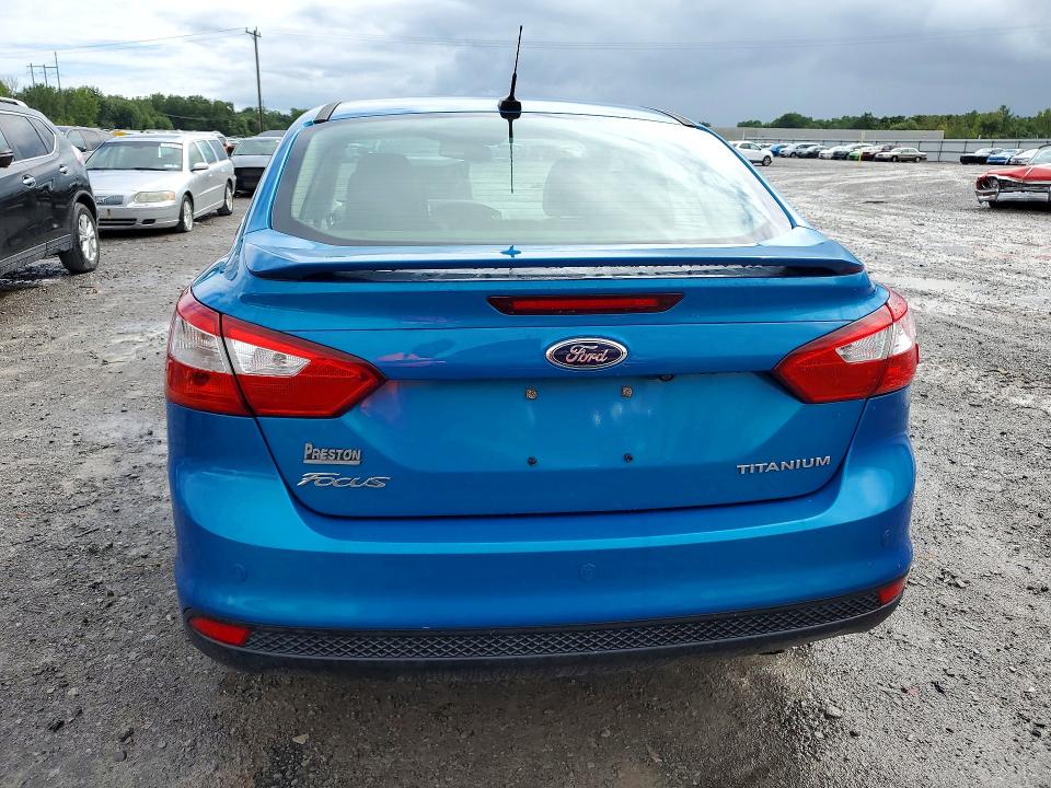 Photo 6 from auction – 2012 FORD FOCUS with VIN 1FAHP3J2XCL390615