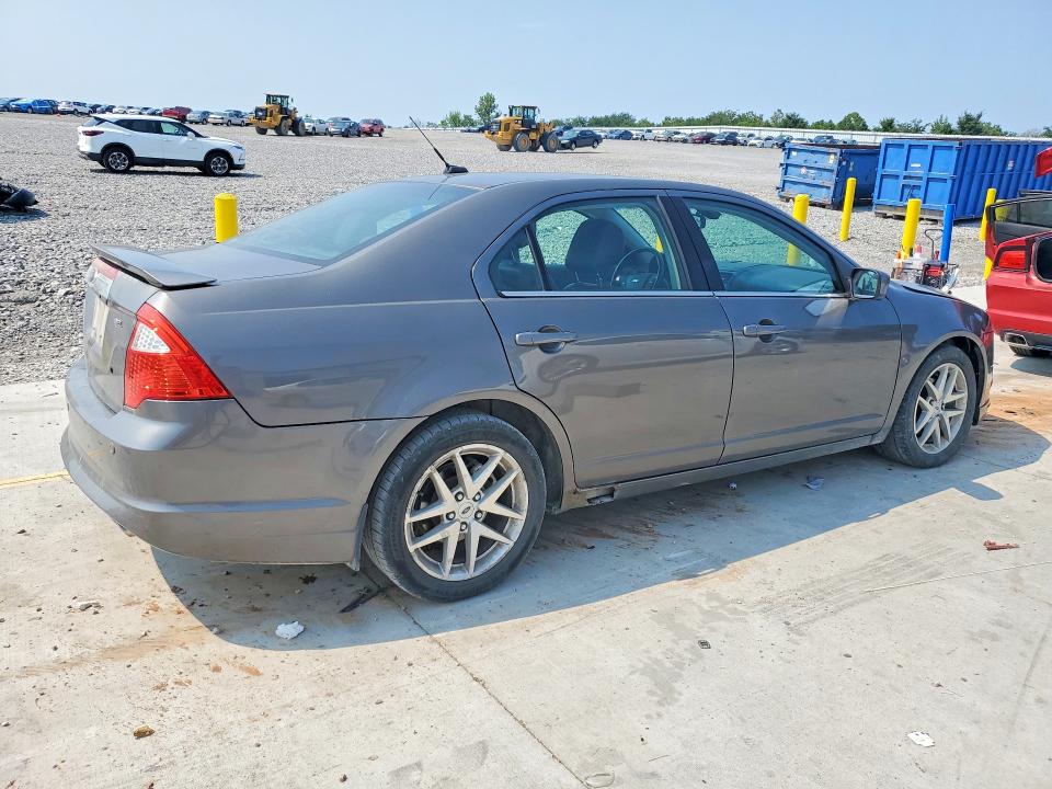 Photo 3 from auction – 2011 FORD FUSION with VIN 3FAHP0JA5BR249778