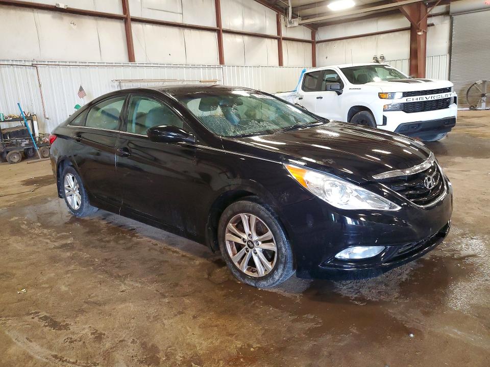 Photo 4 from auction – 2013 HYUNDAI SONATA with VIN 5NPEB4AC8DH556341