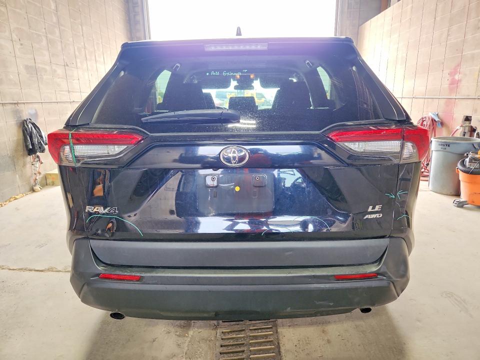 Photo 6 from auction – 2019 TOYOTA RAV4 with VIN 2T3F1RFV0KW068764