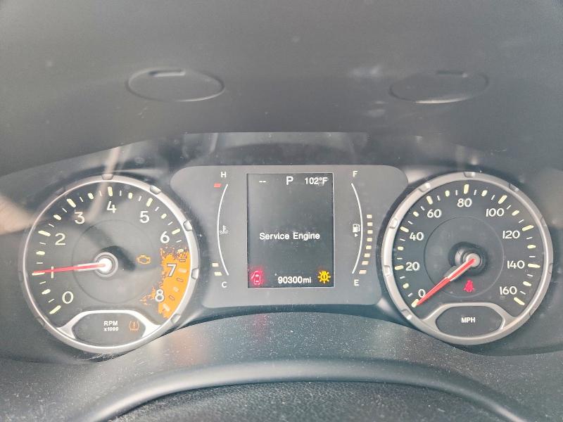 Photo 9 from auction – 2015 JEEP RENEGADE with VIN ZACCJBBT1FPB90875